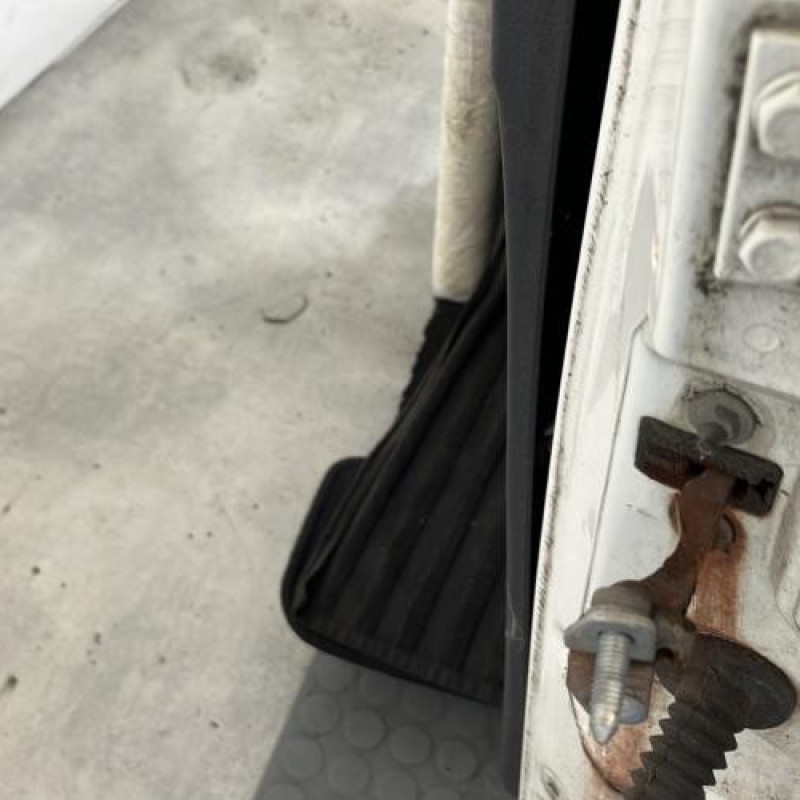 Porte avant gauche PEUGEOT PARTNER 1 Photo n°5