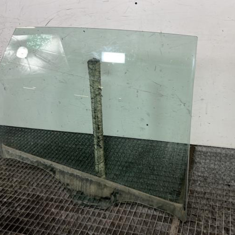 Vitre arriere droit RENAULT GRAND SCENIC 2 Photo n°3