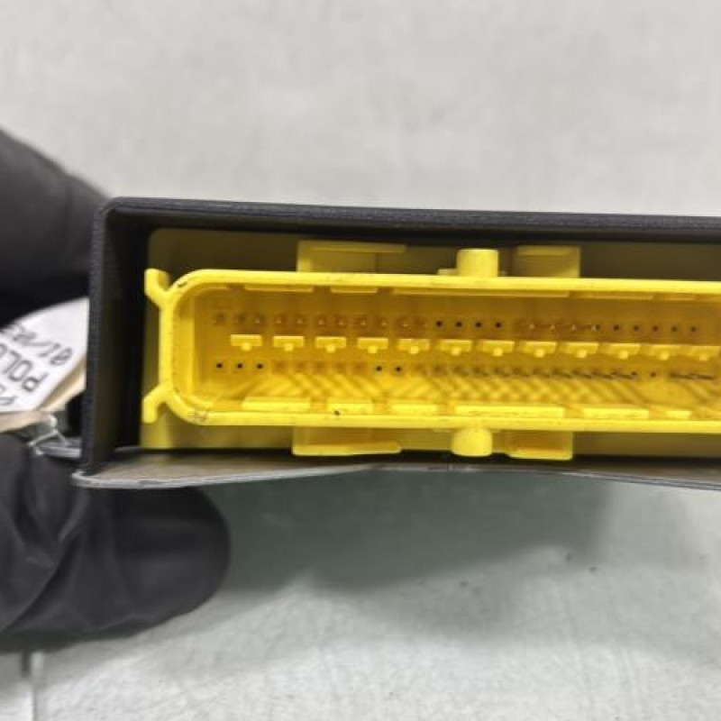 Boitier air bag VOLKSWAGEN POLO 5 Photo n°4