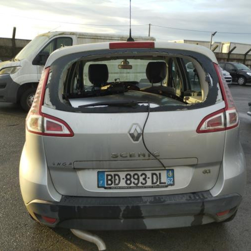 Porte avant droit RENAULT SCENIC 3 Photo n°12
