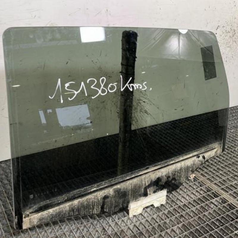 Vitre arriere gauche FORD KUGA 2 Photo n°1