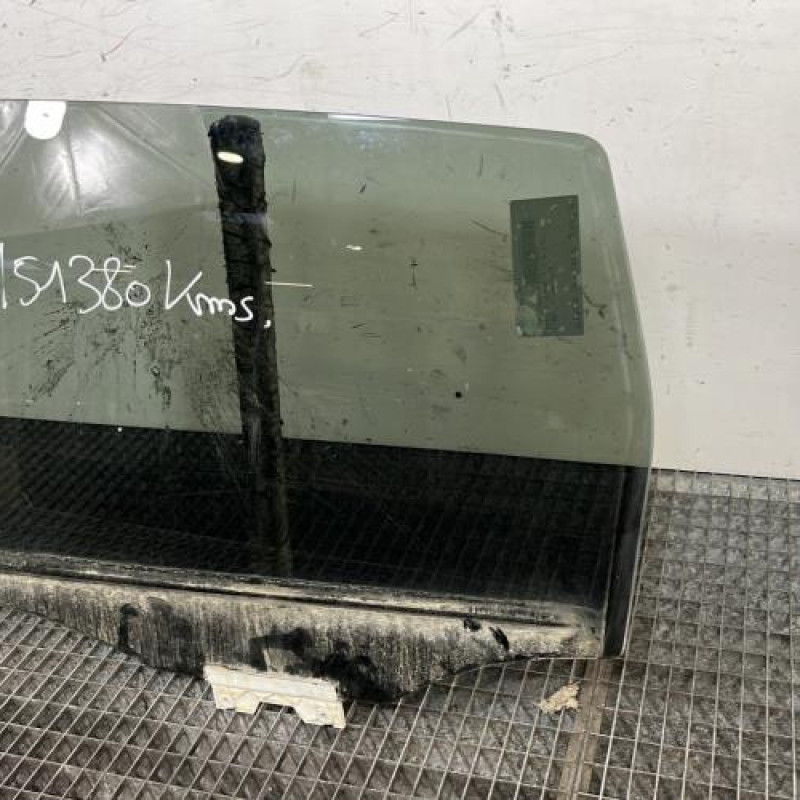 Vitre arriere gauche FORD KUGA 2 Photo n°3