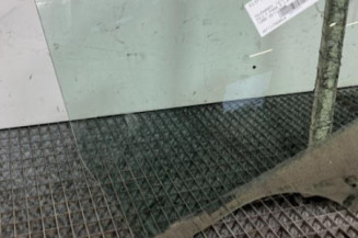 Vitre arriere droit VOLKSWAGEN POLO 4