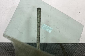 Vitre arriere droit VOLKSWAGEN POLO 4