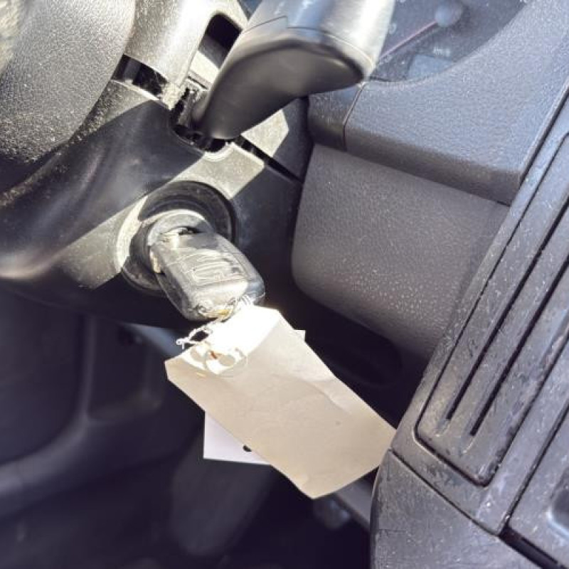 Vitre arriere droit VOLKSWAGEN POLO 4 Photo n°19