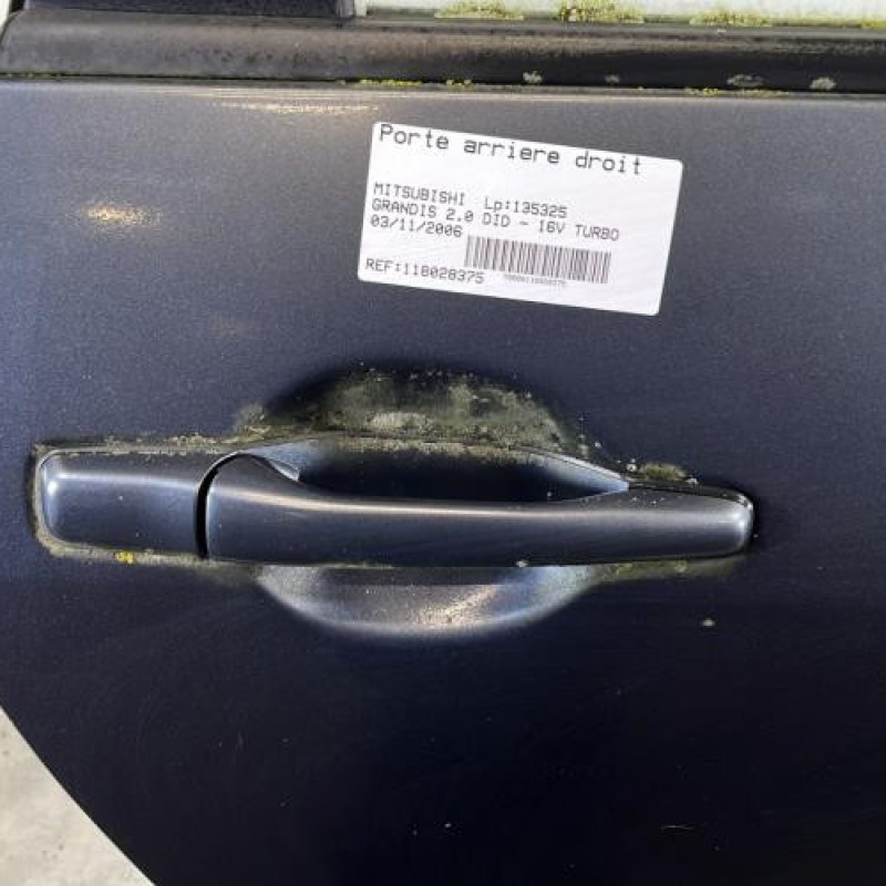 Porte arriere droit MITSUBISHI GRANDIS Photo n°2