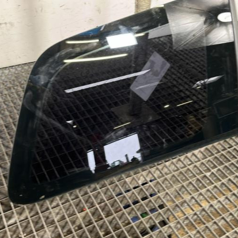 Custode arriere droit RENAULT MEGANE 2 Photo n°2