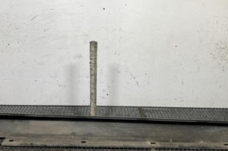 Bas de caisse gauche MERCEDES CLASSE A 176