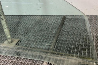 Vitre avant droit PEUGEOT 206