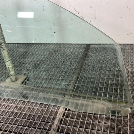 Vitre avant droit PEUGEOT 206