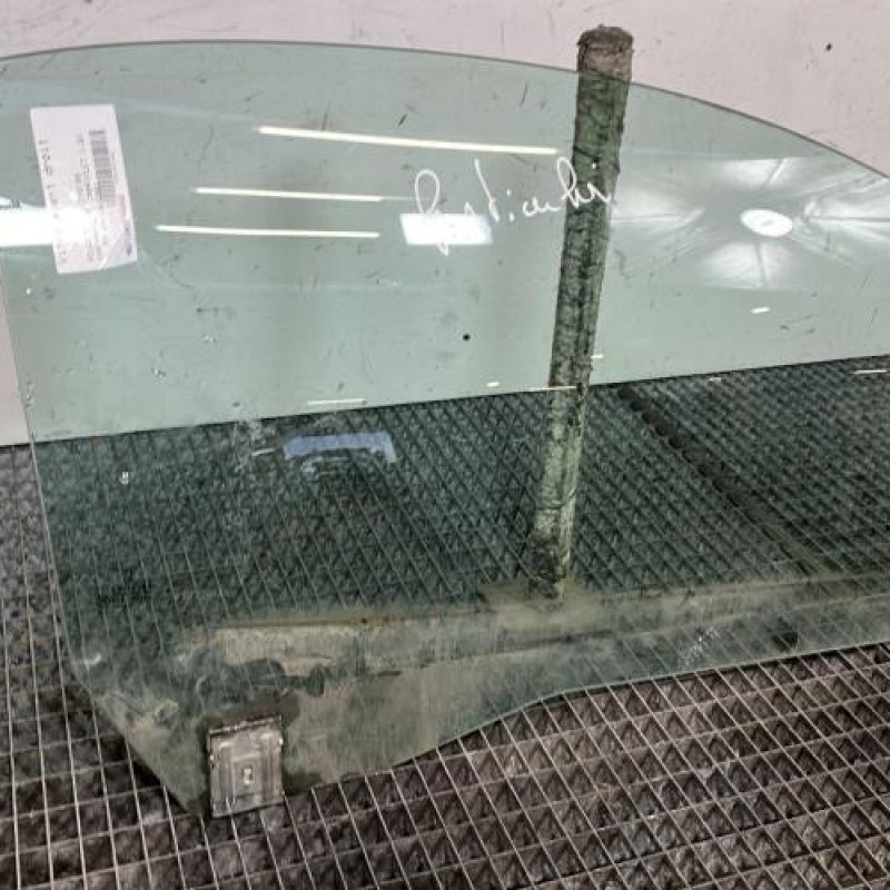 Vitre avant droit PEUGEOT 206 Photo n°3