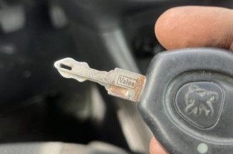 Vitre avant droit PEUGEOT 206