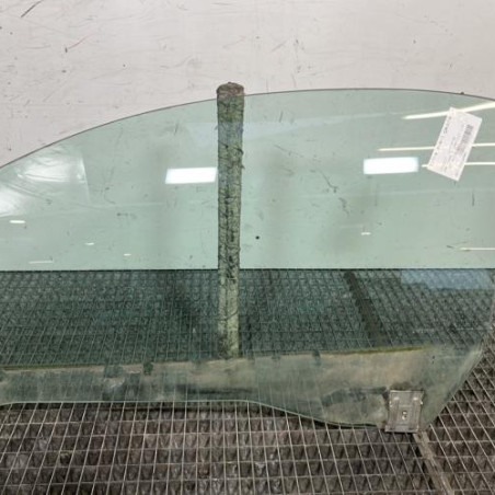 Vitre avant gauche PEUGEOT 206 Photo n°1