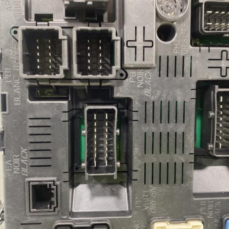 Boitier BSI PEUGEOT PARTNER 2 Photo n°3