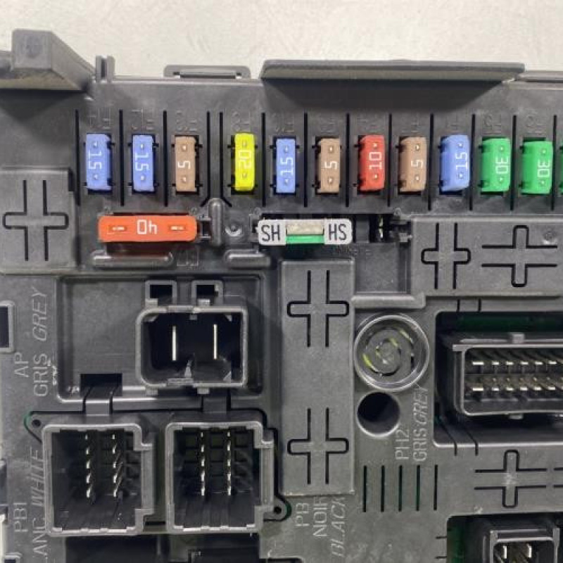 Boitier BSI PEUGEOT PARTNER 2 Photo n°4