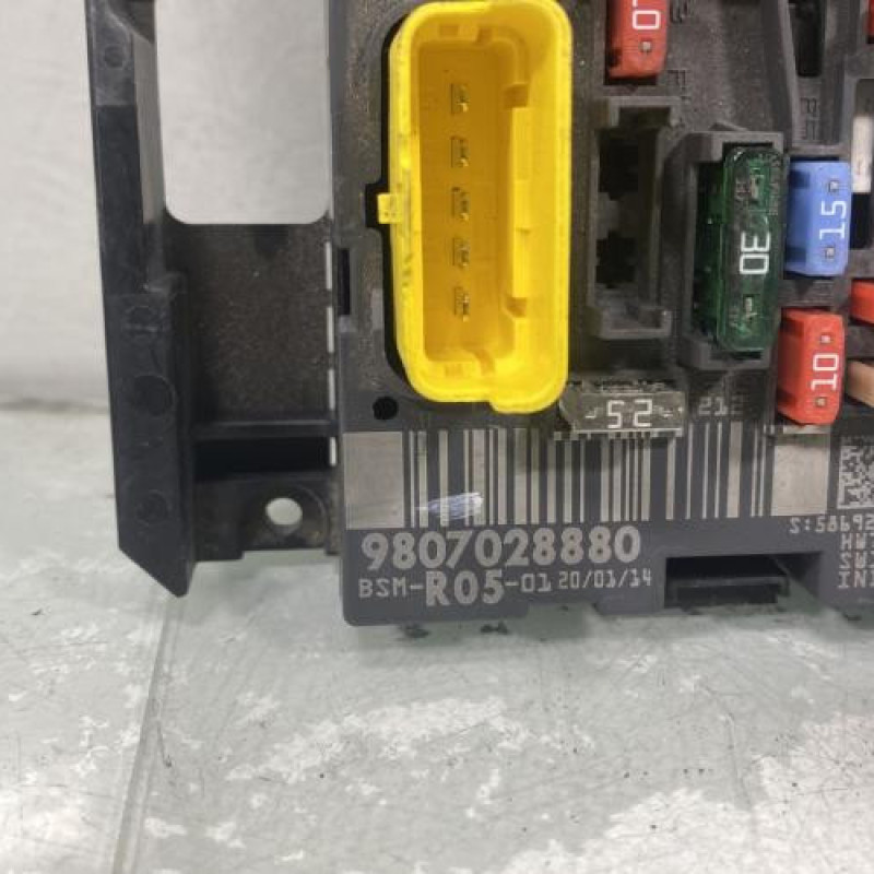 Boitier servitude moteur (BSM) PEUGEOT PARTNER 2 Photo n°4