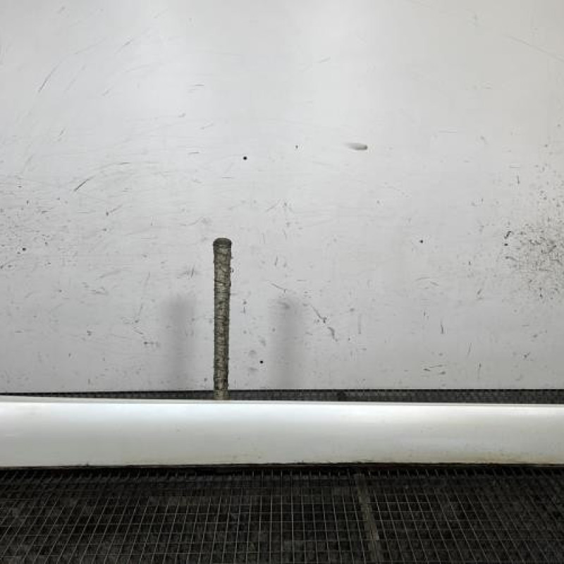 Bas de caisse droit DS DS5 Photo n°1