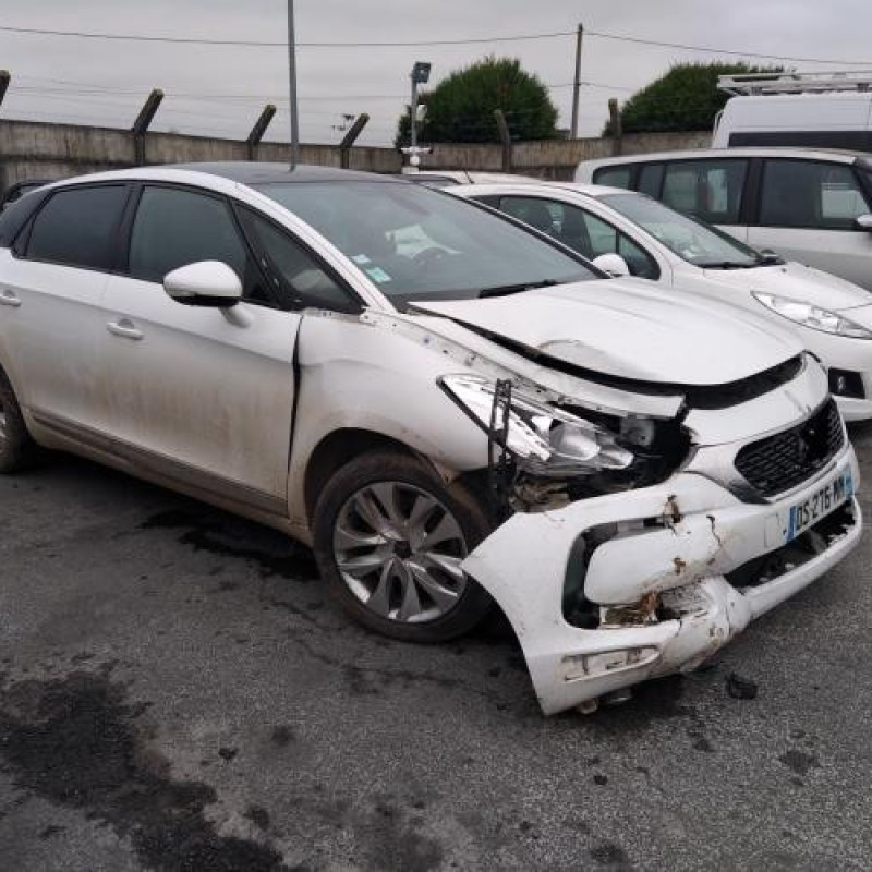 Bas de caisse droit DS DS5 Photo n°8