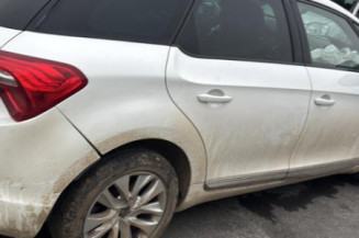 Bas de caisse gauche DS DS5