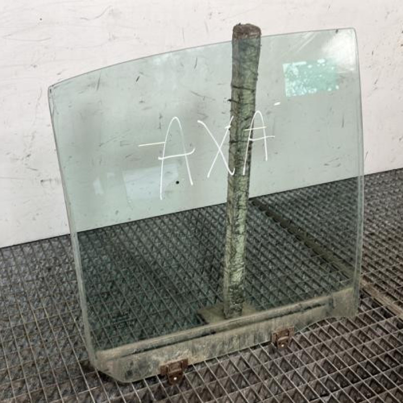 Vitre arriere droit NISSAN MICRA 3 Photo n°2