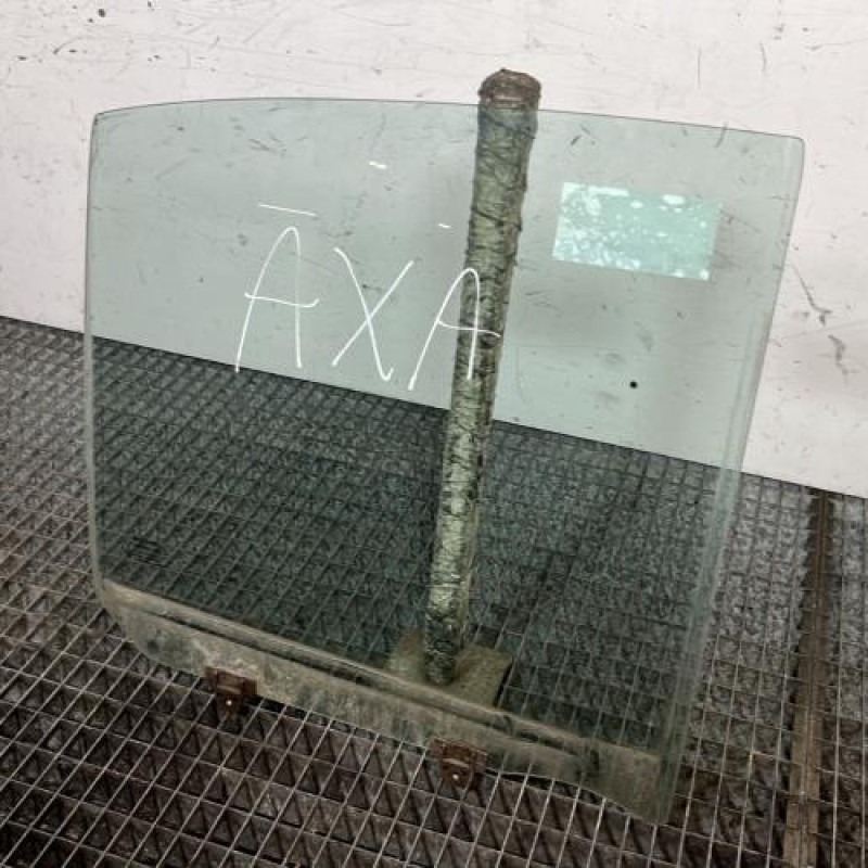 Vitre arriere droit NISSAN MICRA 3 Photo n°3