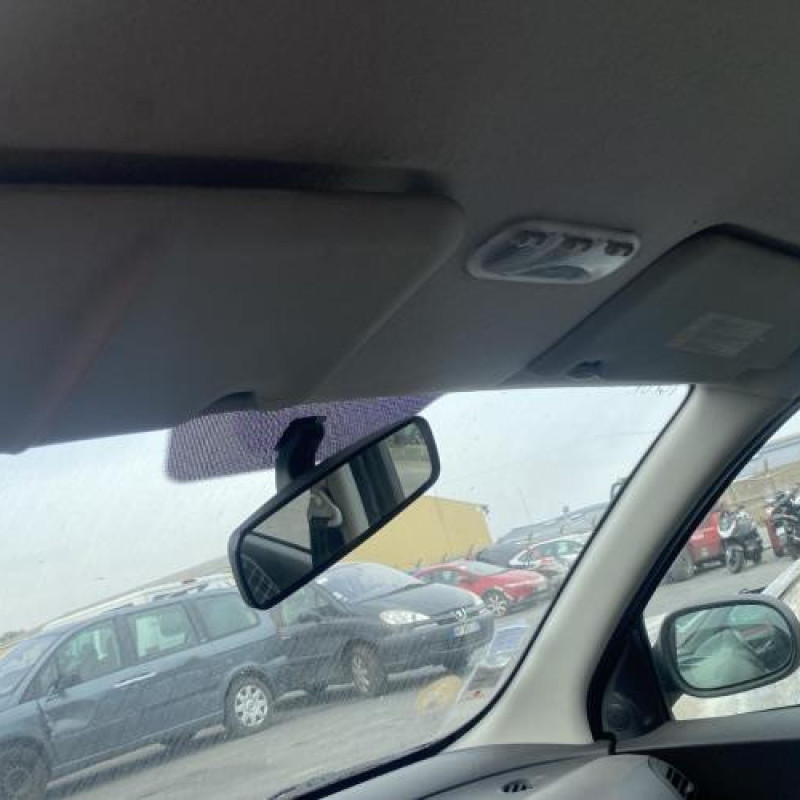 Vitre arriere droit NISSAN MICRA 3 Photo n°18