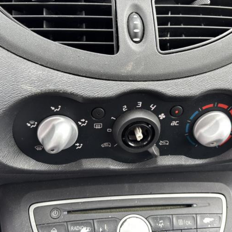 Boitier air bag RENAULT TWINGO 2 Photo n°20