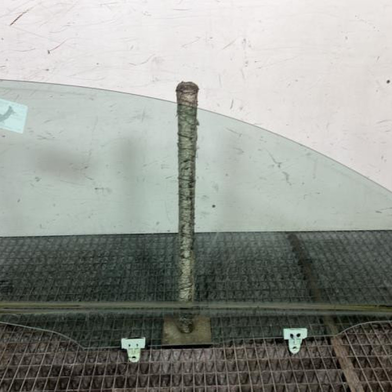 Vitre avant gauche NISSAN QASHQAI 1 Photo n°4