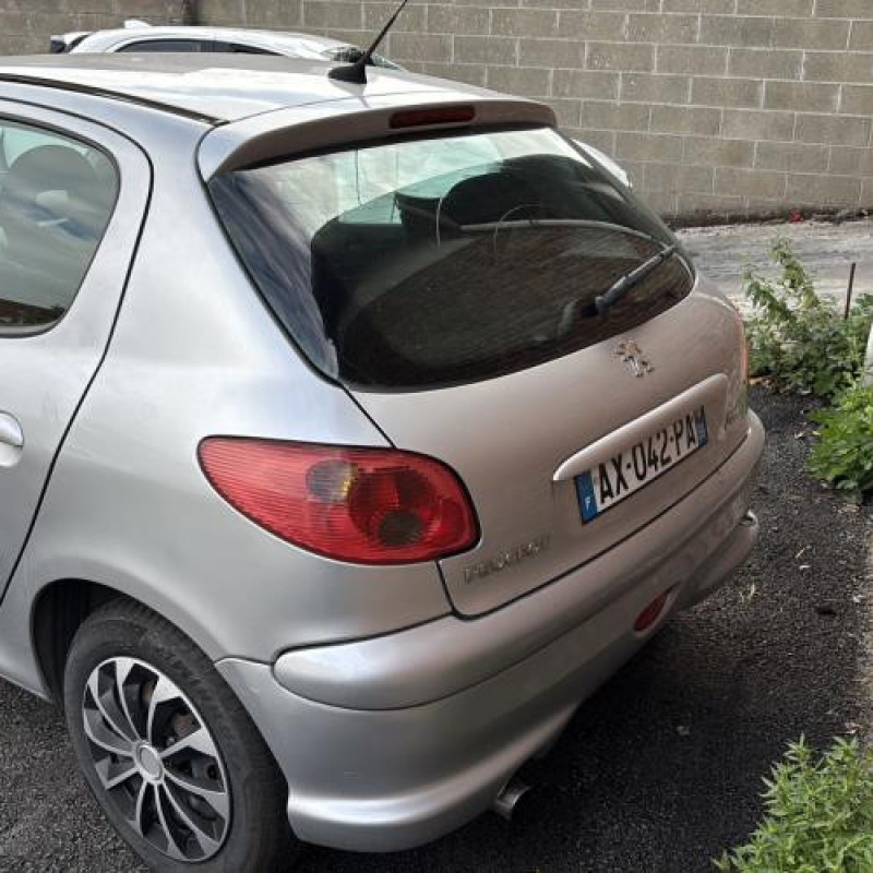 Boitier BSI PEUGEOT 206 Photo n°8
