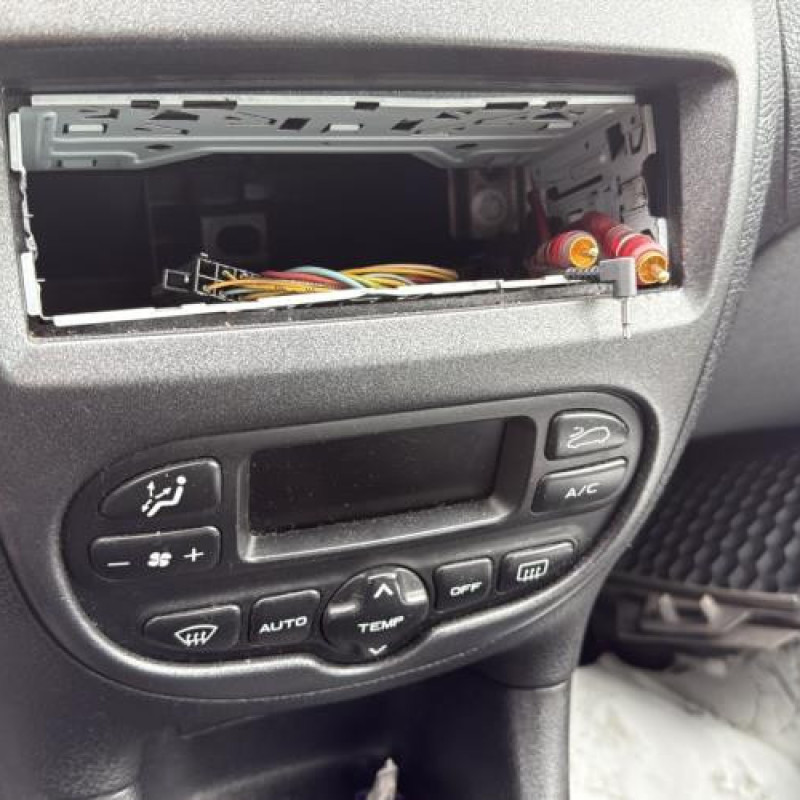 Boitier BSI PEUGEOT 206 Photo n°20