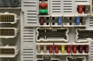 Boitier UPC RENAULT SCENIC 2