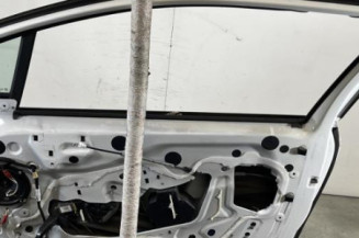 Porte avant droit PEUGEOT 208 1