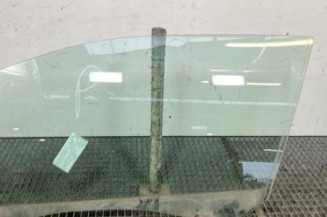 Vitre avant gauche PEUGEOT 208 1 Photo n°1