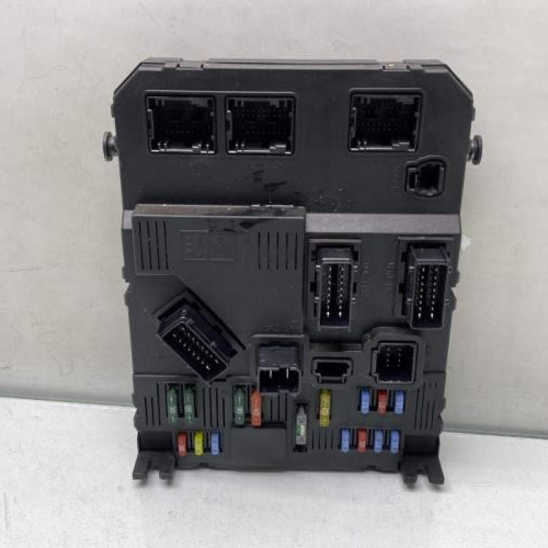 Boitier BSI PEUGEOT 206 Photo n°1