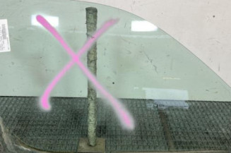 Vitre avant droit PEUGEOT PARTNER 1 Photo n°1