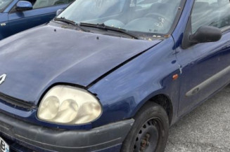 Custode arriere droit RENAULT CLIO 2