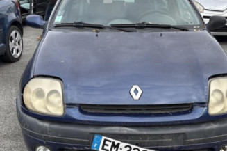 Custode arriere droit RENAULT CLIO 2