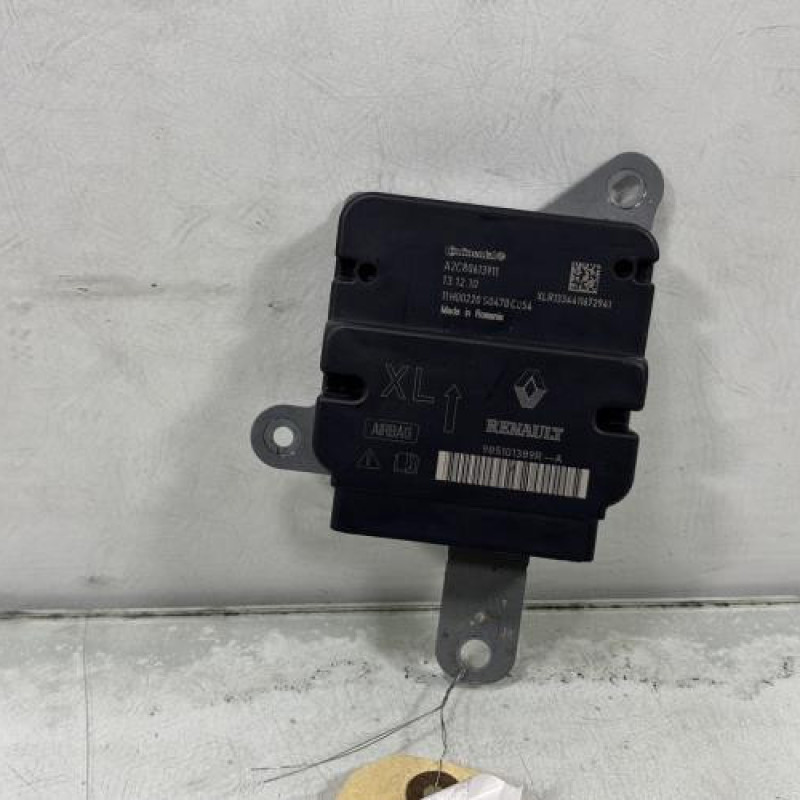 Boitier air bag RENAULT CLIO 4 Photo n°1