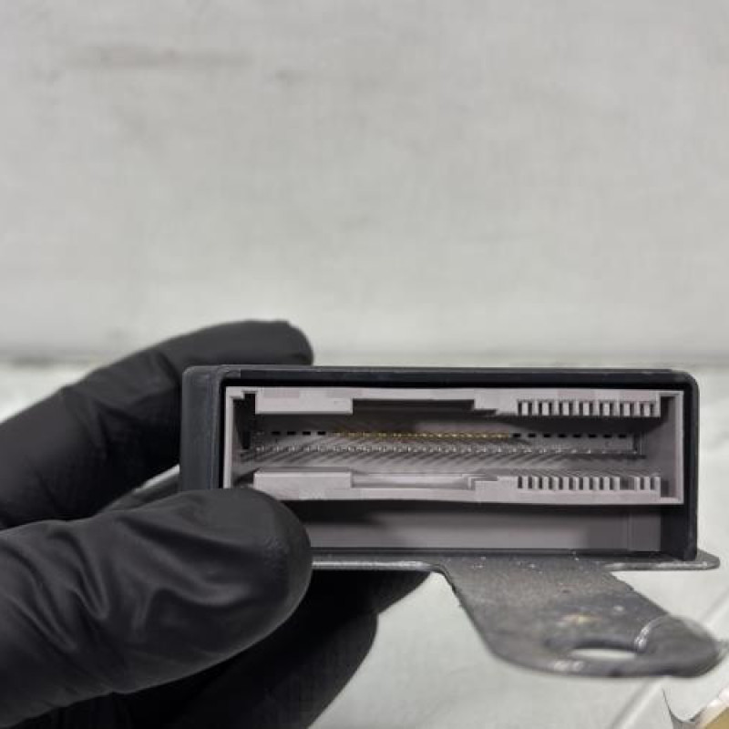 Boitier air bag RENAULT CLIO 4 Photo n°5