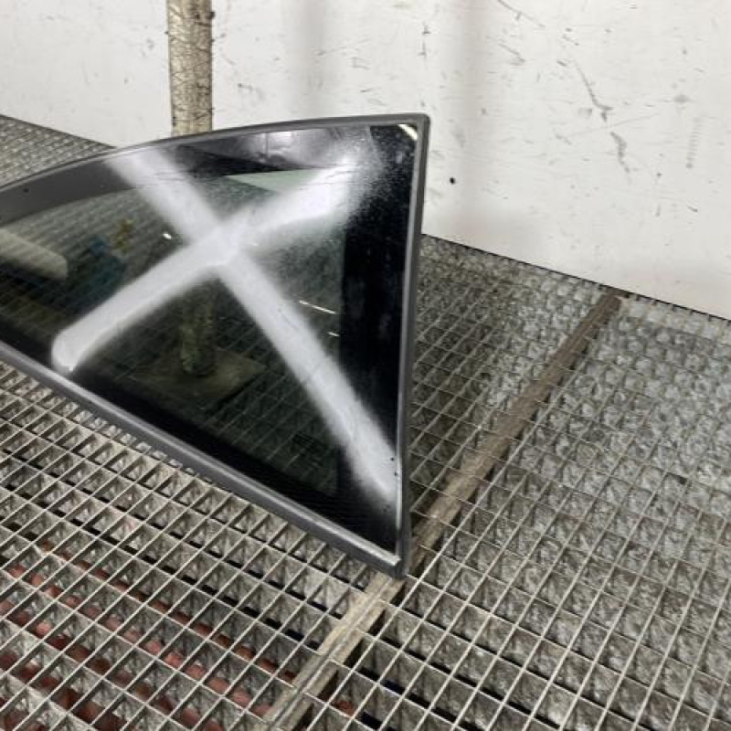 Custode arriere droit OPEL CORSA D Photo n°3