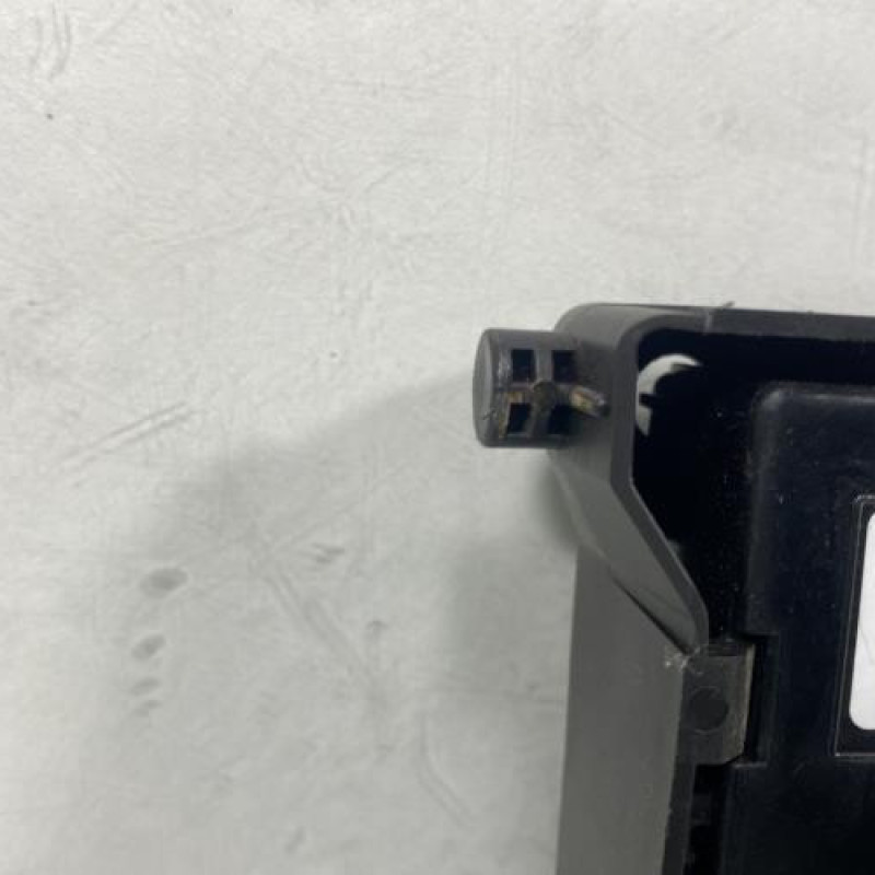 Boitier UCH RENAULT CLIO 3 Photo n°3