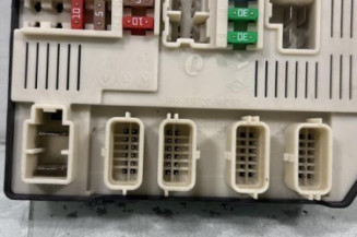 Boitier UPC RENAULT LAGUNA 3