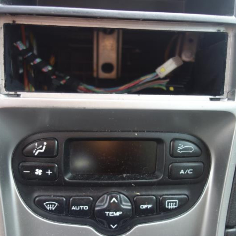 Capot PEUGEOT 307 Photo n°9