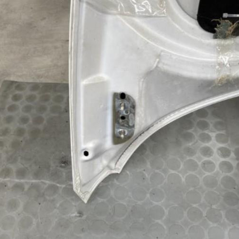 Capot FORD FIESTA Photo n°9