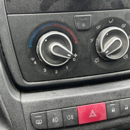 Pretensionneur de ceinture avant droit PEUGEOT BOXER 3 Photo n°1