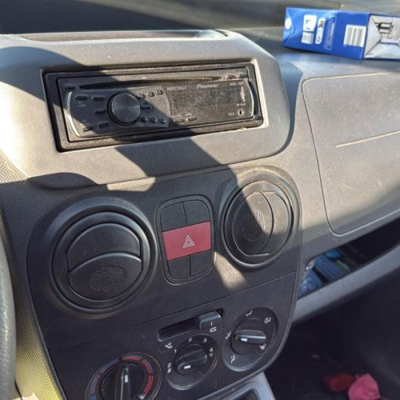 Leve vitre mecanique avant droit CITROEN NEMO Photo n°17