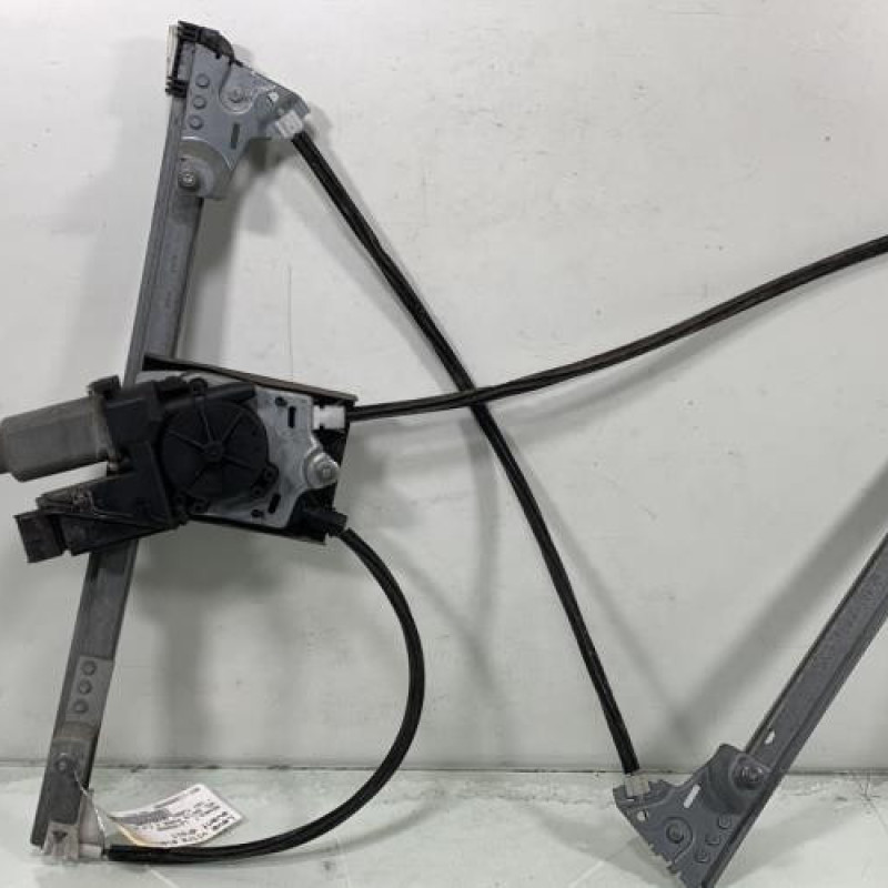 Leve vitre electrique avant droit RENAULT VEL SATIS Photo n°7