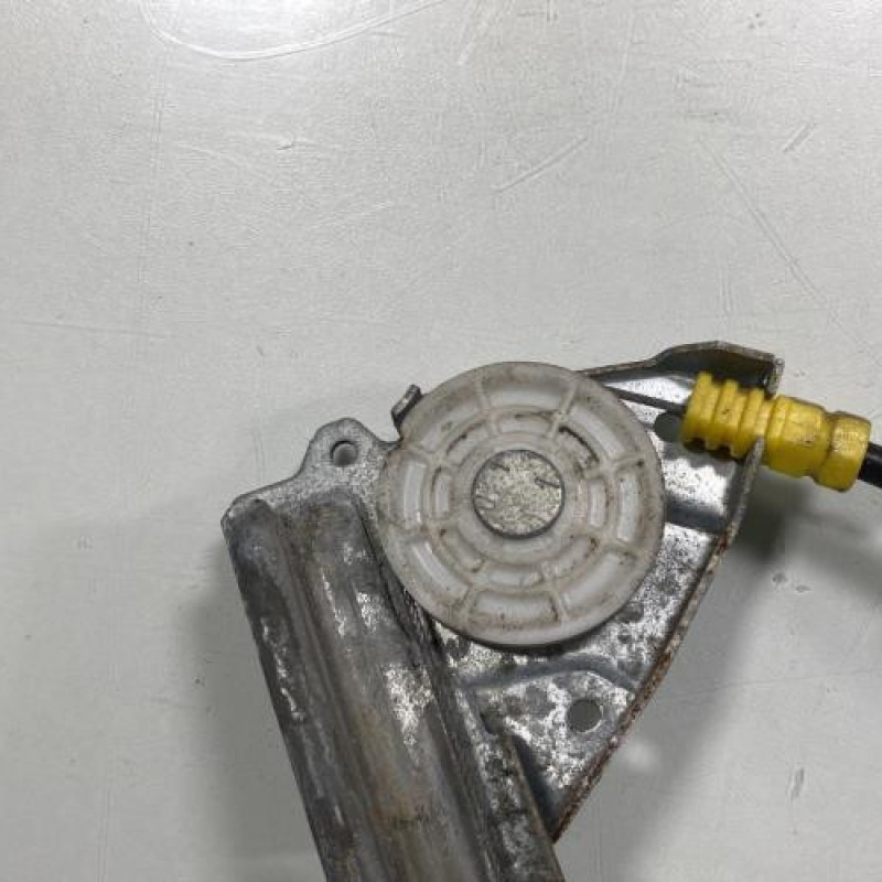 Leve vitre electrique avant droit PEUGEOT 406 Photo n°4