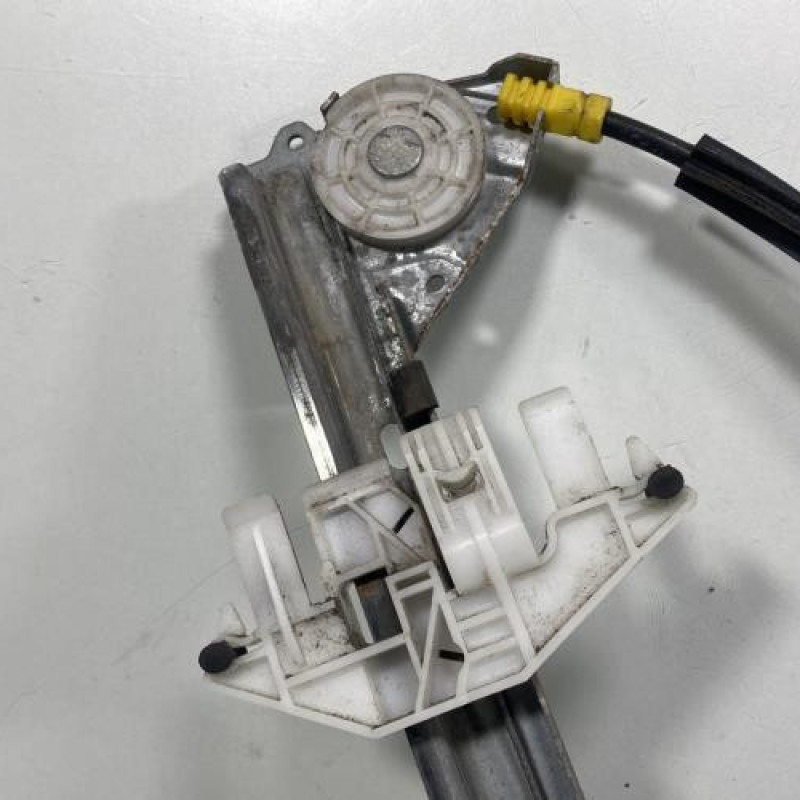 Leve vitre electrique avant droit PEUGEOT 406 Photo n°5