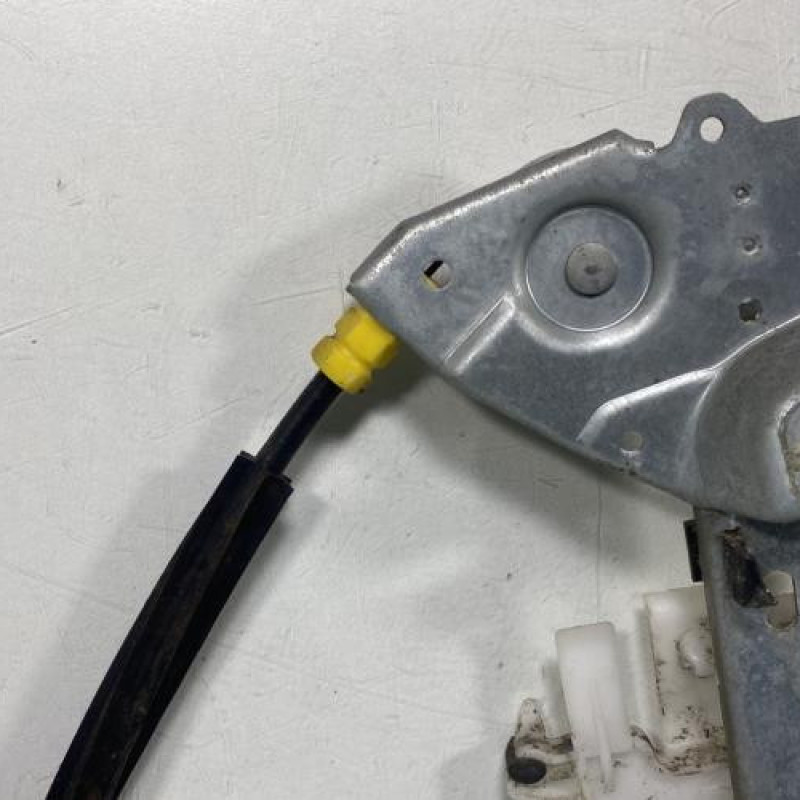 Leve vitre electrique avant droit PEUGEOT 406 Photo n°7